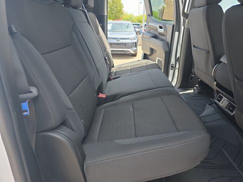 Used 2024 Chevrolet Silverado 1500 LT AWD/4WD image 18