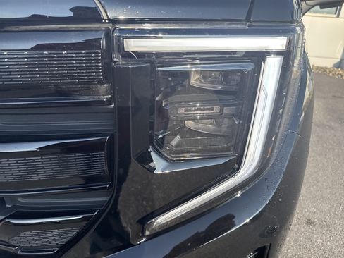 New 2026 GMC Sierra 1500 Elevation w/ Elevation Premium Package AWD/4WD image 9