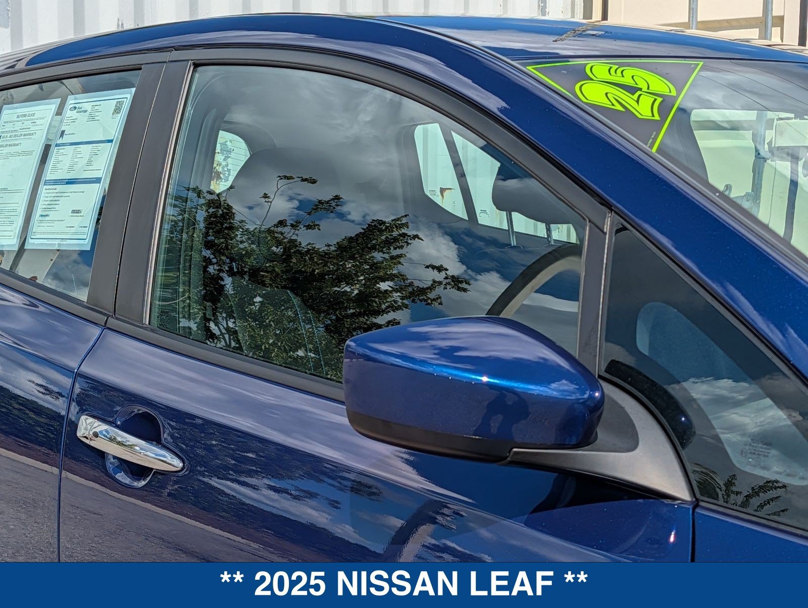 Used 2025 Nissan Leaf S FWD image 11