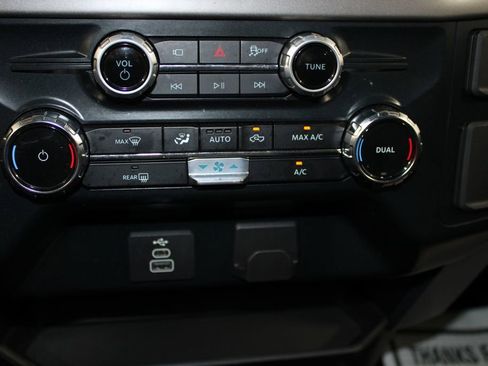 Used 2025 Ford F150 XLT w/ Equipment Group 301A Standard image 42