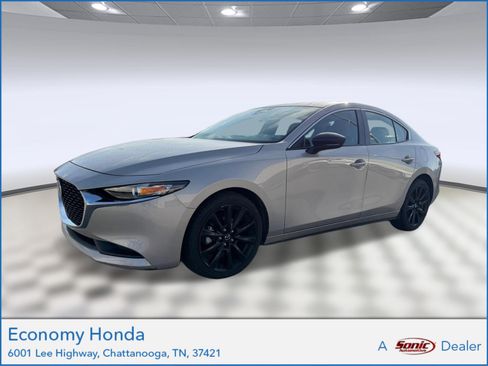 Used 2024 MAZDA MAZDA3 s FWD image 1