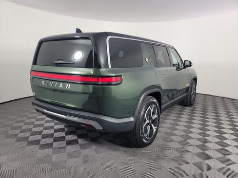 Used 2024 Rivian R1S Adventure AWD/4WD image 5