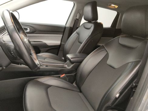 Used 2022 Jeep Compass Latitude w/ Convenience Group AWD/4WD image 17