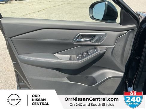 New 2026 Nissan Rogue Platinum w/ Platinum Premium Package AWD/4WD image 16