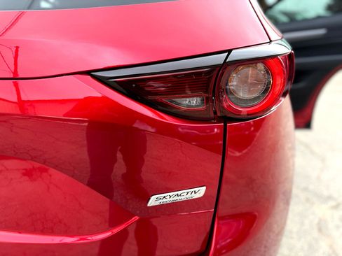 Used 2019 MAZDA CX-5 Touring image 31