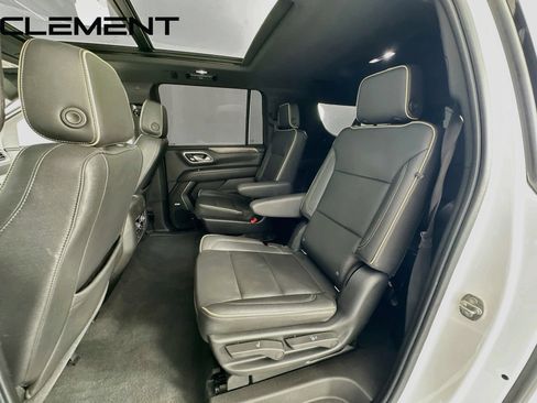 Used 2021 Chevrolet Suburban Premier w/ Premium Package AWD/4WD image 33
