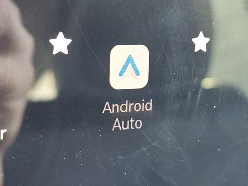 Used 2023 Chrysler Pacifica Limited image 15