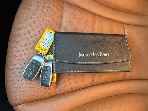 Used 2021 Mercedes-Benz GLC 300 4MATIC Coupe image 21