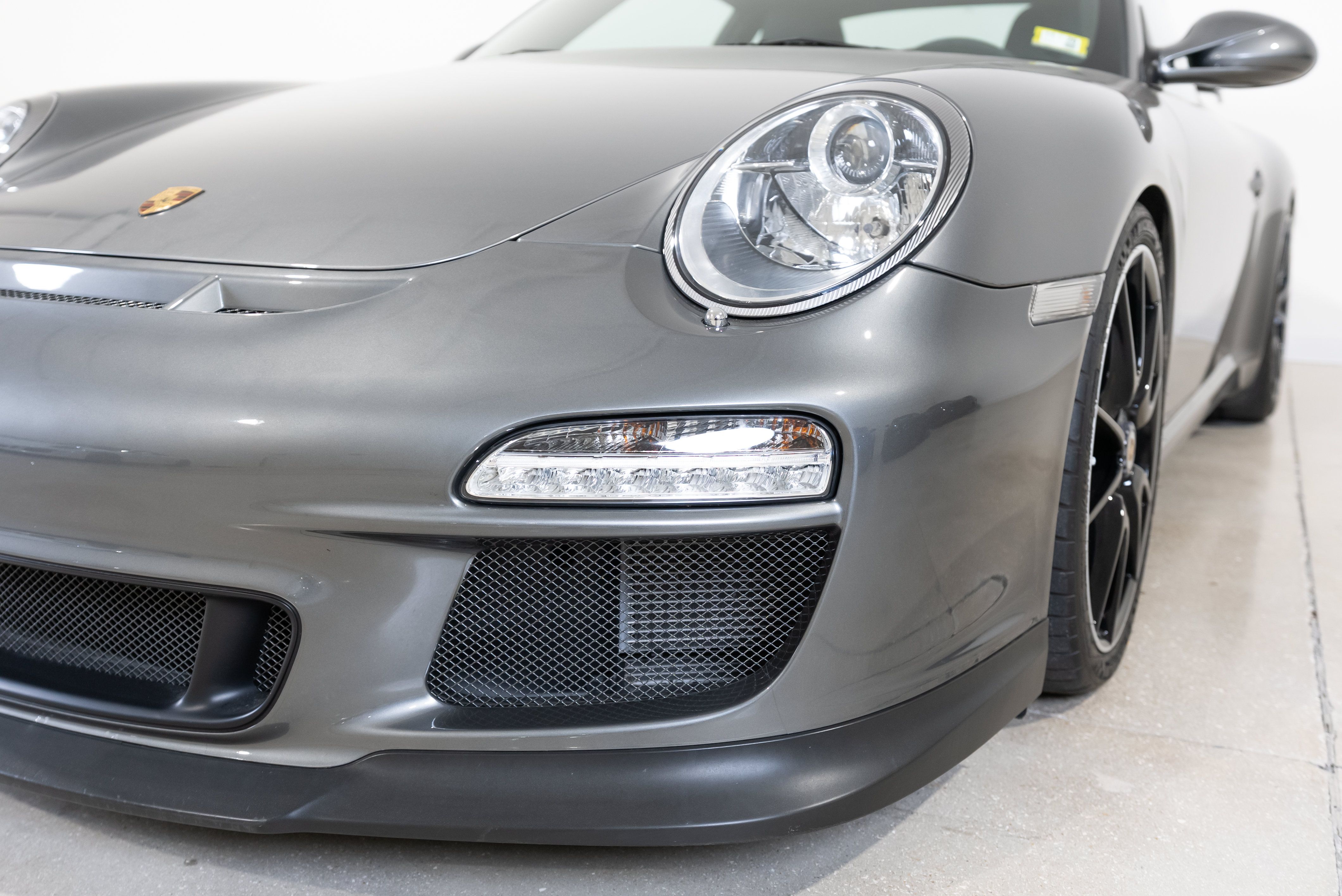 Used 2011 Porsche 911 GT3 RWD image 37