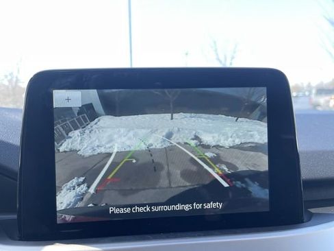 Used 2020 Ford Escape SE image 19