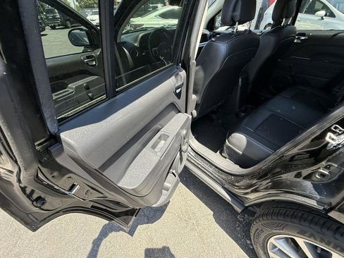 Used 2017 Jeep Compass Sport FWD image 18