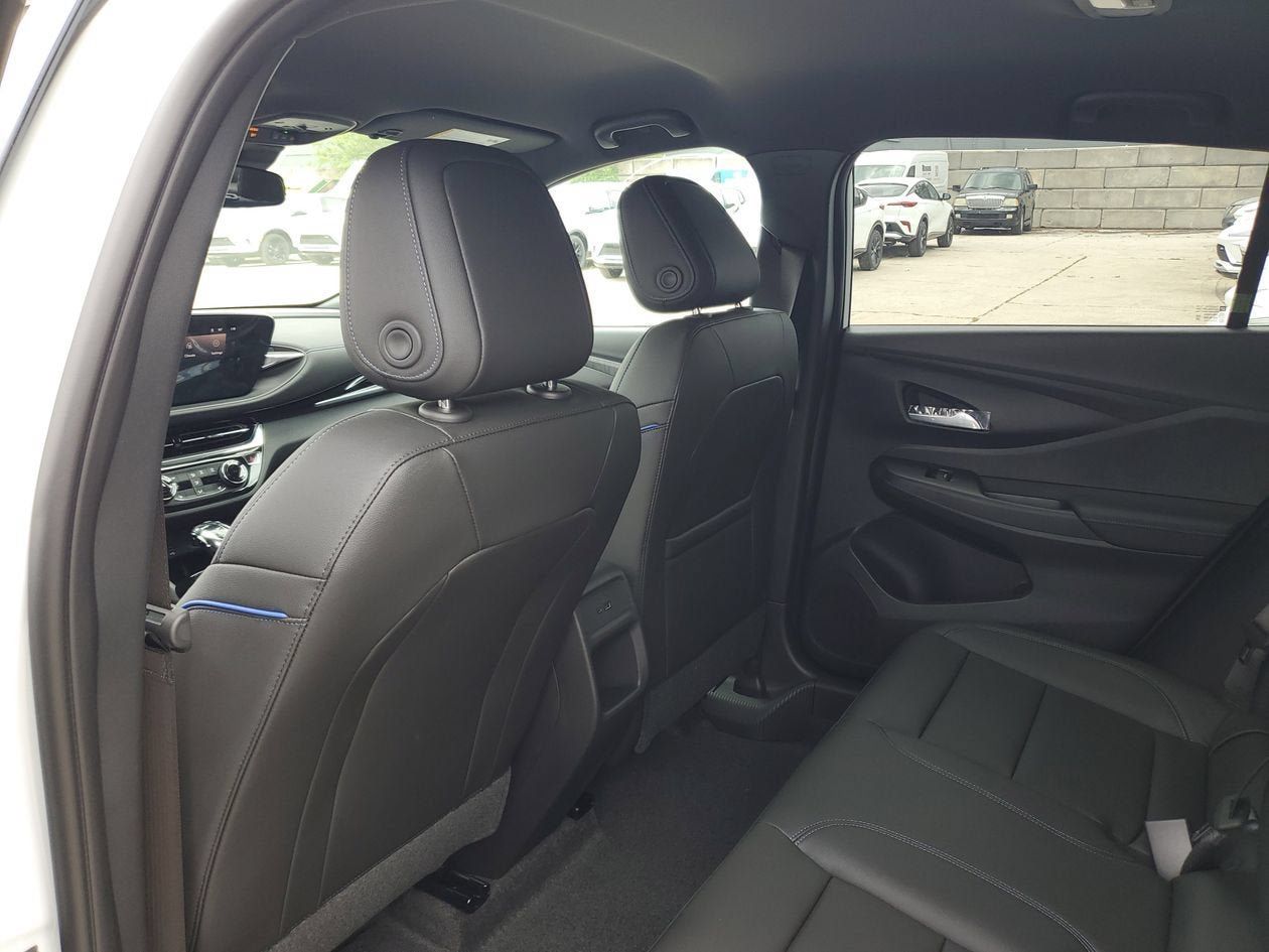 New 2026 Buick Envista Sport Touring w/ Convenience I Package FWD image 9
