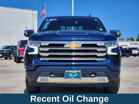 Certified 2023 Chevrolet Silverado 1500 High Country w/ High Country Premium Package AWD/4WD image 3