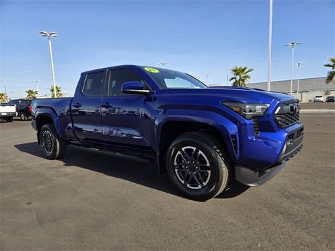 Certified 2025 Toyota Tacoma TRD Sport image 2