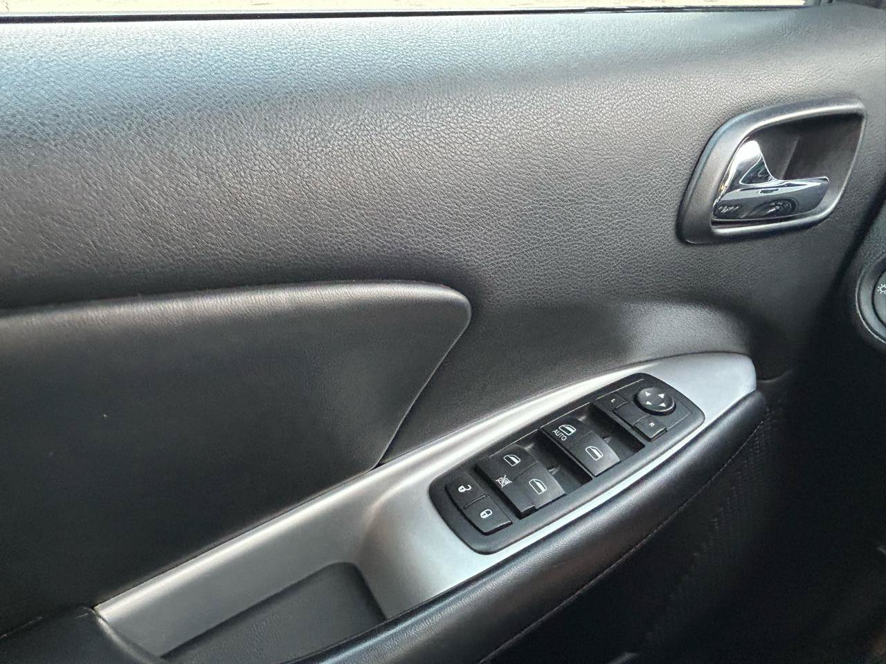 Used 2012 Dodge Journey FWD image 26