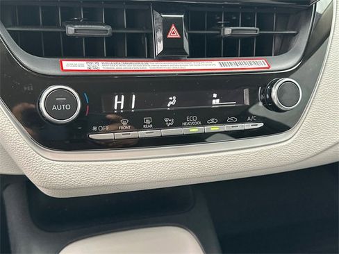 Certified 2025 Toyota Corolla LE image 23