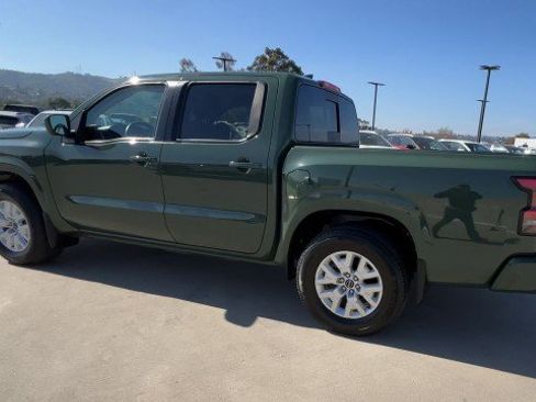 Used 2024 Nissan Frontier SV w/ SV Convenience Package image 6