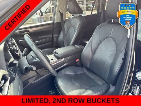 Certified 2021 Toyota Highlander Limited FWD image 10