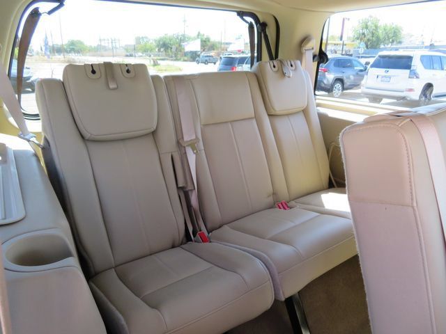 Used 2014 Ford Expedition XLT w/ Equipment Group 202A RWD image 15