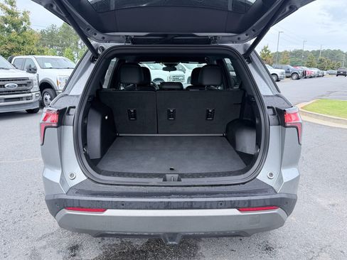 Used 2026 Chevrolet Equinox LT w/ Convenience Package II FWD image 9