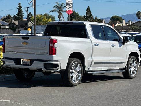 Used 2024 Chevrolet Silverado 1500 High Country w/ Technology Package image 4