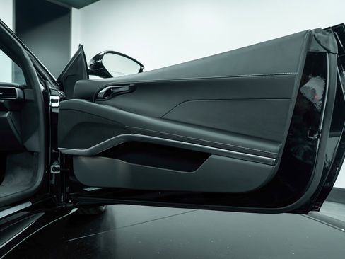 New 2025 Lotus Emira image 39