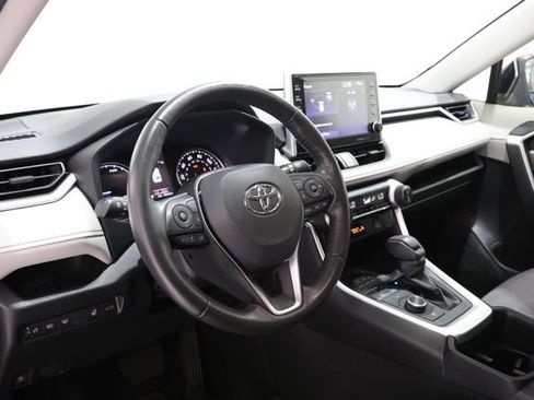 Used 2022 Toyota RAV4 XLE w/ Convenience Package AWD/4WD image 16
