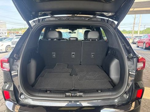 Used 2023 Ford Escape ST-Line w/ Tech Pack #1 AWD/4WD image 8