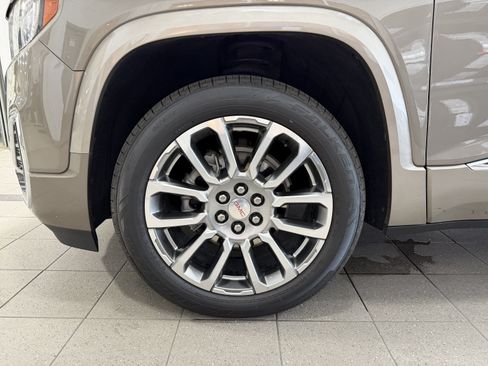 Used 2023 GMC Acadia Denali w/ Trailering Package FWD image 5