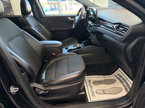 Certified 2023 Ford Escape ST-Line w/ Tech Pack #1 image 12