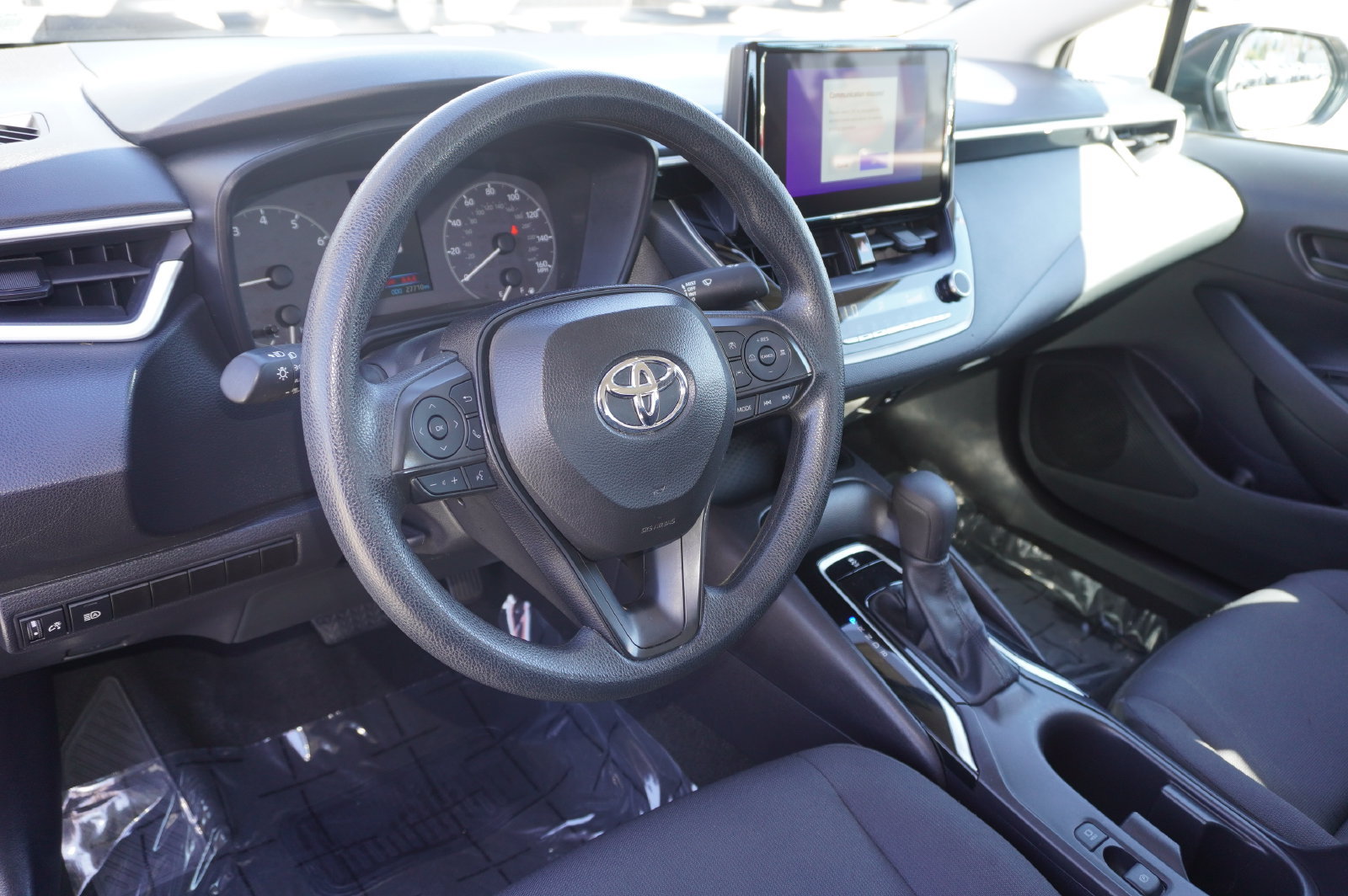 Certified 2025 Toyota Corolla LE FWD image 11