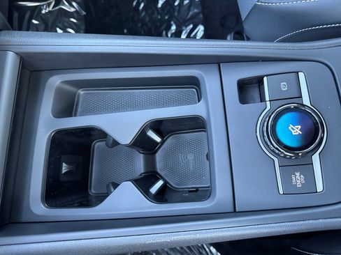 Certified 2026 Volkswagen Tiguan SE AWD/4WD image 32