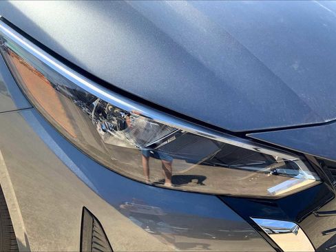 Certified 2025 Nissan Sentra SV image 13