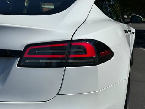 Used 2022 Tesla Model S Standard Range AWD/4WD image 11