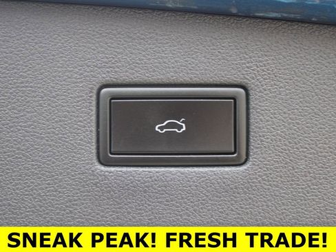 Used 2020 Volkswagen Tiguan SEL Premium R-Line image 31