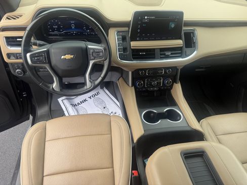Used 2024 Chevrolet Suburban Premier w/ Premium Package AWD/4WD image 20