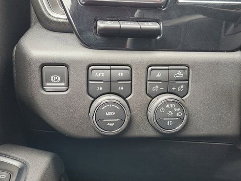 Used 2025 Chevrolet Silverado 2500 LTZ w/ Trail Boss Package image 25