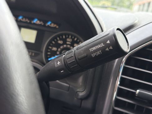 Used 2016 Ford F150 XLT RWD image 7