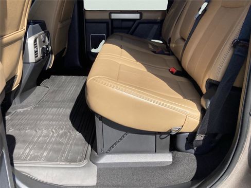 Used 2022 Ford F250 Lariat w/ Lariat Value Package image 22