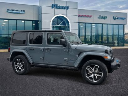 Used 2024 Jeep Wrangler Unlimited w/ Convenience Group