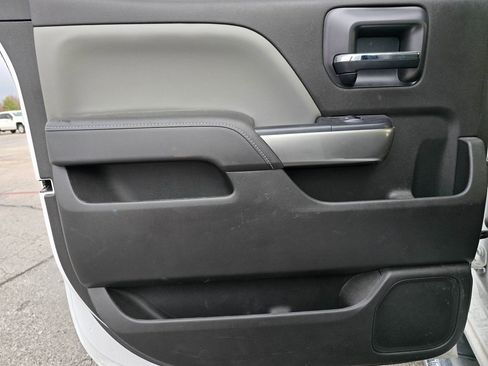 Used 2018 Chevrolet Silverado 1500 LT w/ All Star Edition image 14