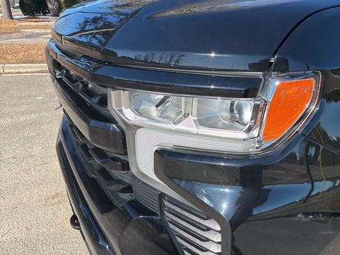 Used 2023 Chevrolet Silverado 1500 RST image 11