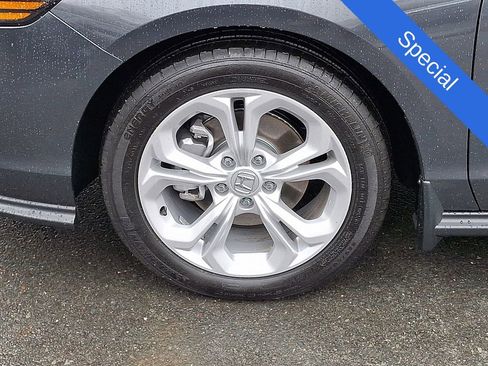 Certified 2025 Honda Accord LX image 29