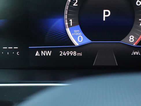 Used 2024 Volkswagen Tiguan S image 27