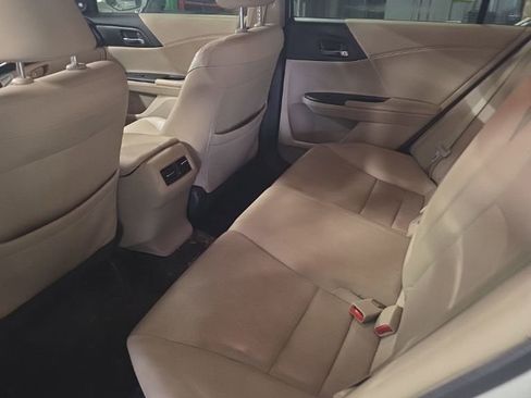 Used 2015 Honda Accord EX-L image 8