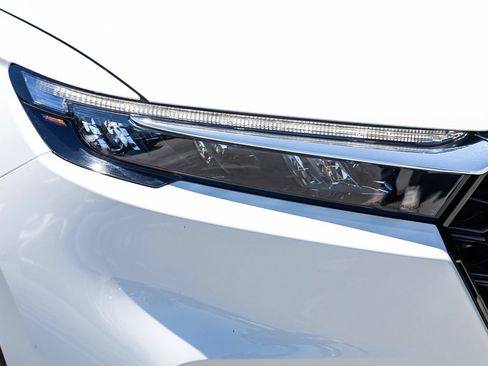 Used 2026 Honda CR-V EX image 10