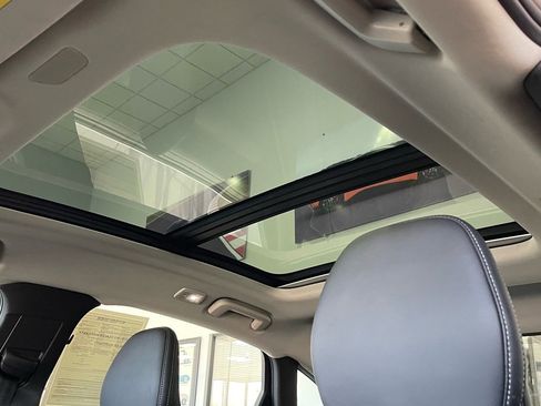 Used 2023 Volvo S90 B6 Ultimate w/ Protection Package Premier image 31