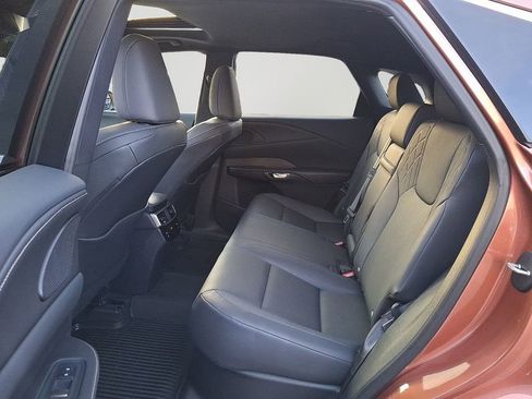 Used 2025 Lexus RX 350 Premium image 8