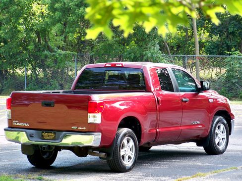 Used 2010 Toyota Tundra 4x4 Double Cab image 4