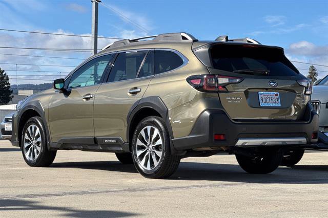 Used 2024 Subaru Outback Touring AWD/4WD image 5